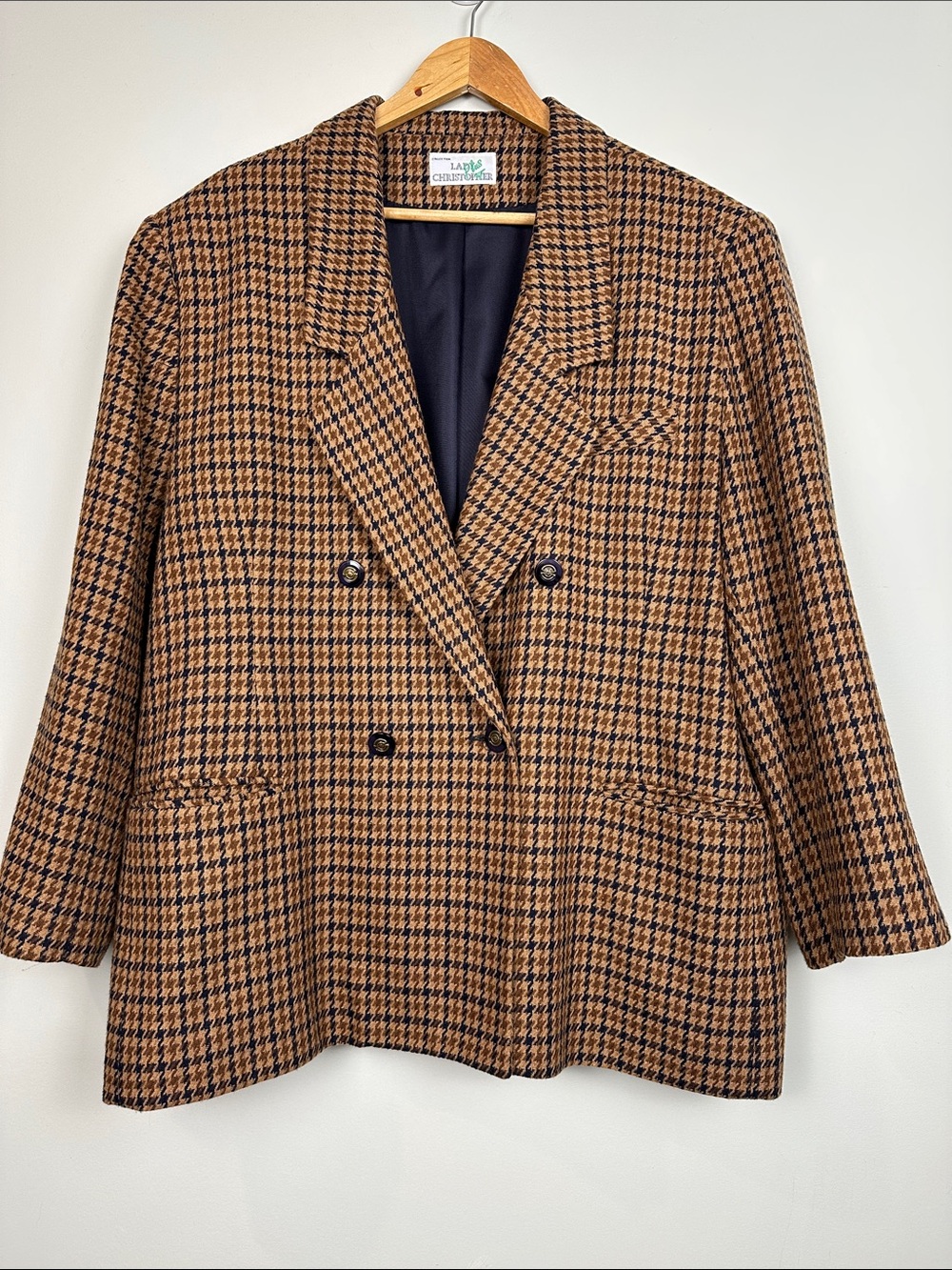 227. Vintage wool blend houndstooth double breasted blazer.